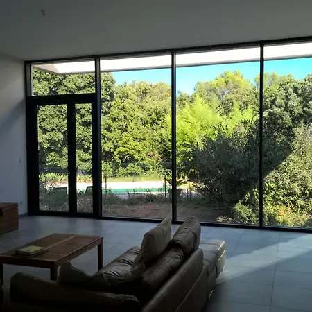 Contemporaine Mediterraneenne Dans Ecrin De Verdure Assas