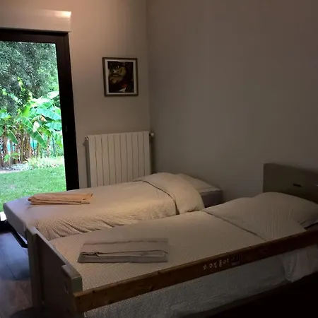 Contemporaine Mediterraneenne Dans Ecrin De Verdure Assas